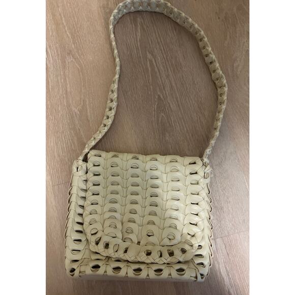 Crochet Leather Cream Woven Crossbody Purse Linked Medallion - Picture 2 of 11